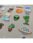 (46 estilos diferentes) Parches de animales bordados hierro en Parches para ropa alimentos DIY ropa de rayas UFO pegatinas apliq