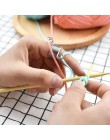 Aguja Jacquard DIY herramienta de tejer nudillo asistente 1 pieza guías trenzadas dedal Popular accesorios de costura de acero i