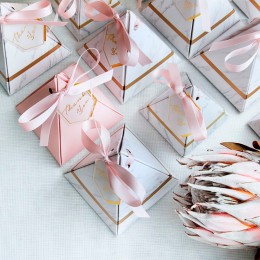 Nueva Pirámide Triangular Candy caja regalos de boda y cajas de regalos Bomboniera regalos materiales para fiestas en cajas