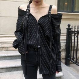 LANMREM 2019 nueva moda personalidad correa negra rayas verticales fuera del hombro camisa de manga larga blusa femenina Vestido