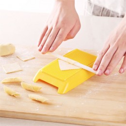 Pasta de plástico macarrones tablero espagueti macarrones Pasta Gnocchi hacer rodillo Pin de comida para bebés suplementos molde